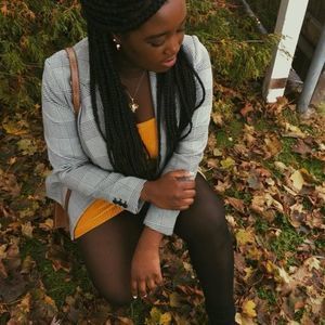 Meet your Posher, Finda